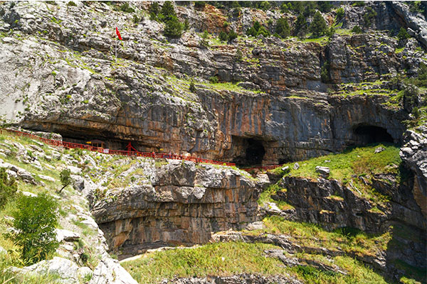 Tinaztepe Cave