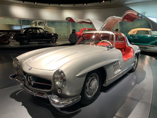 315A1645 9D80 473C A8C1 03E239F1FFA7