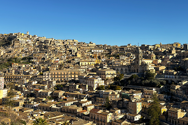 16 莫迪卡、聖喬治教堂1