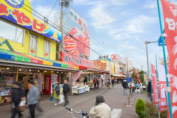 寺泊魚市場大街2