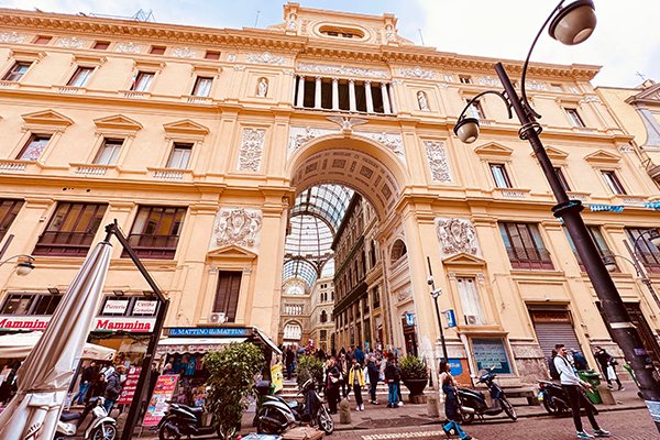 翁貝多一世迴廊街